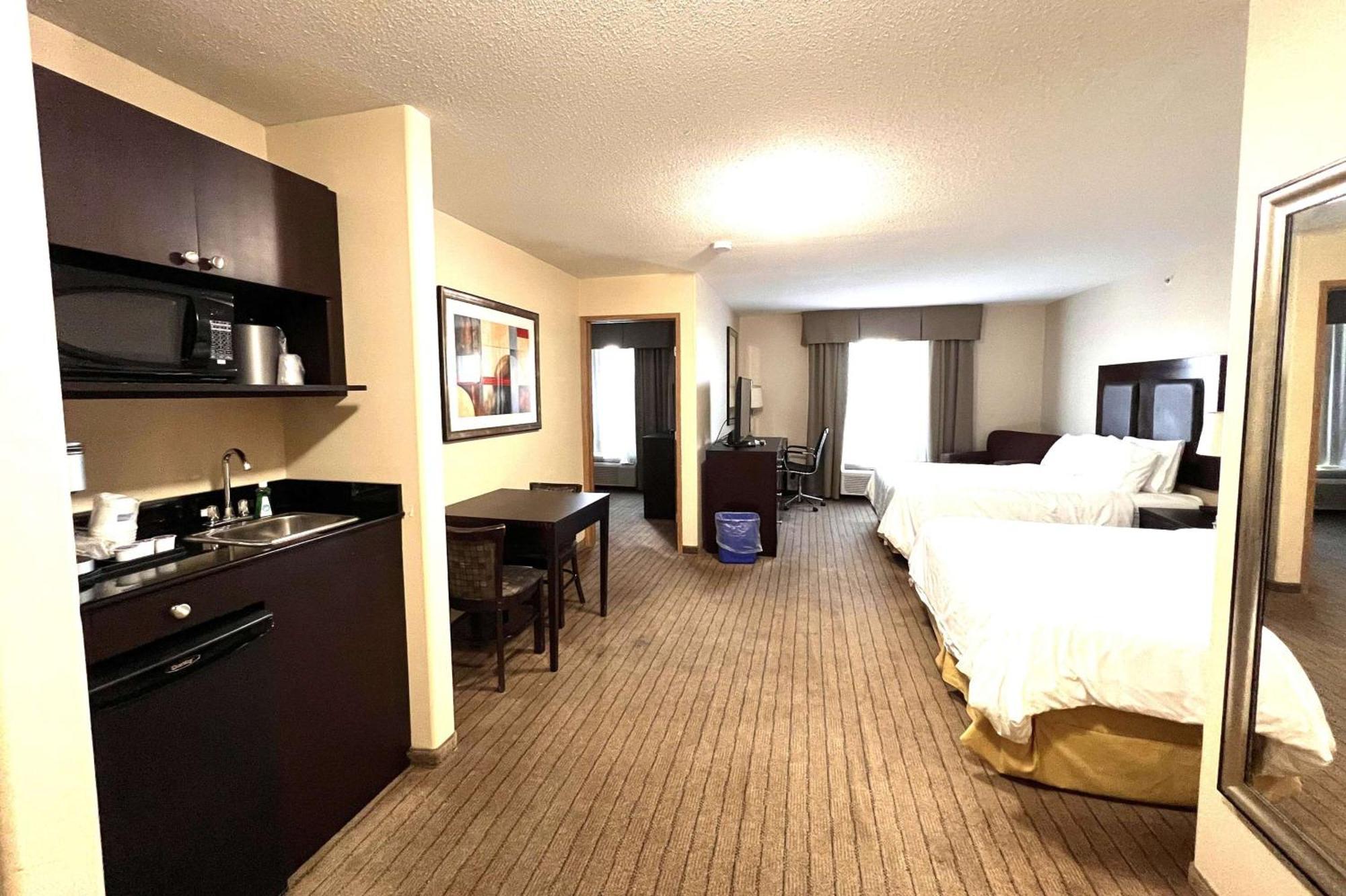 Ramada By Wyndham Prince Albert Exterior photo
