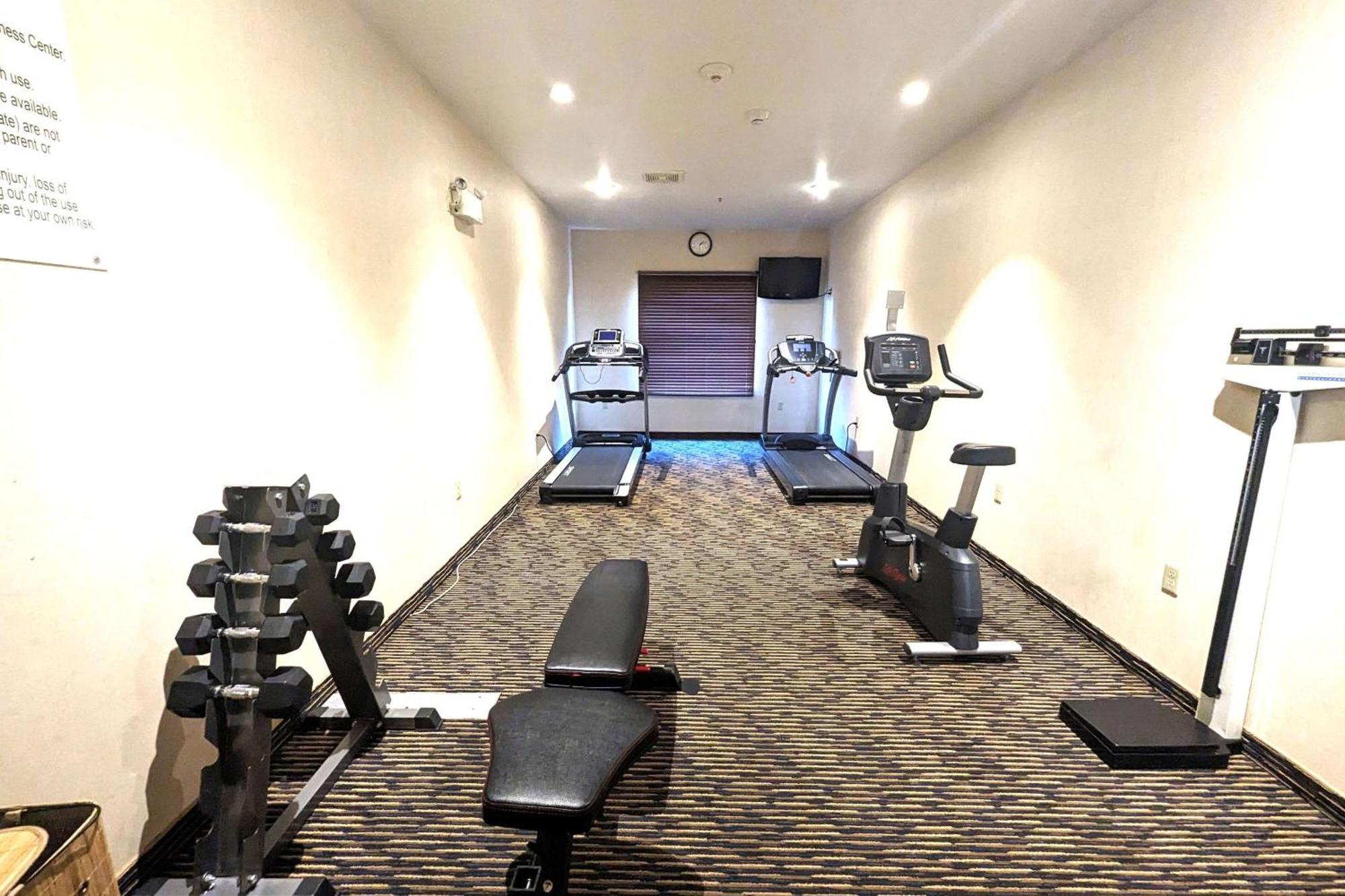 Ramada By Wyndham Prince Albert Exterior photo