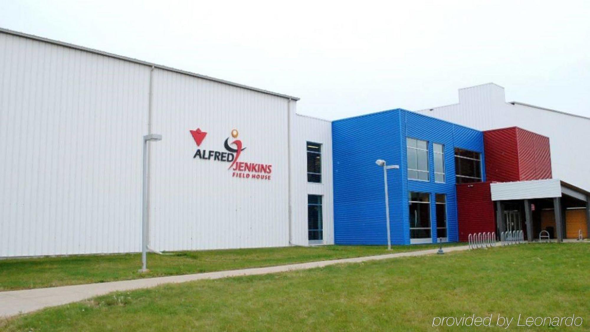 Ramada By Wyndham Prince Albert Exterior photo