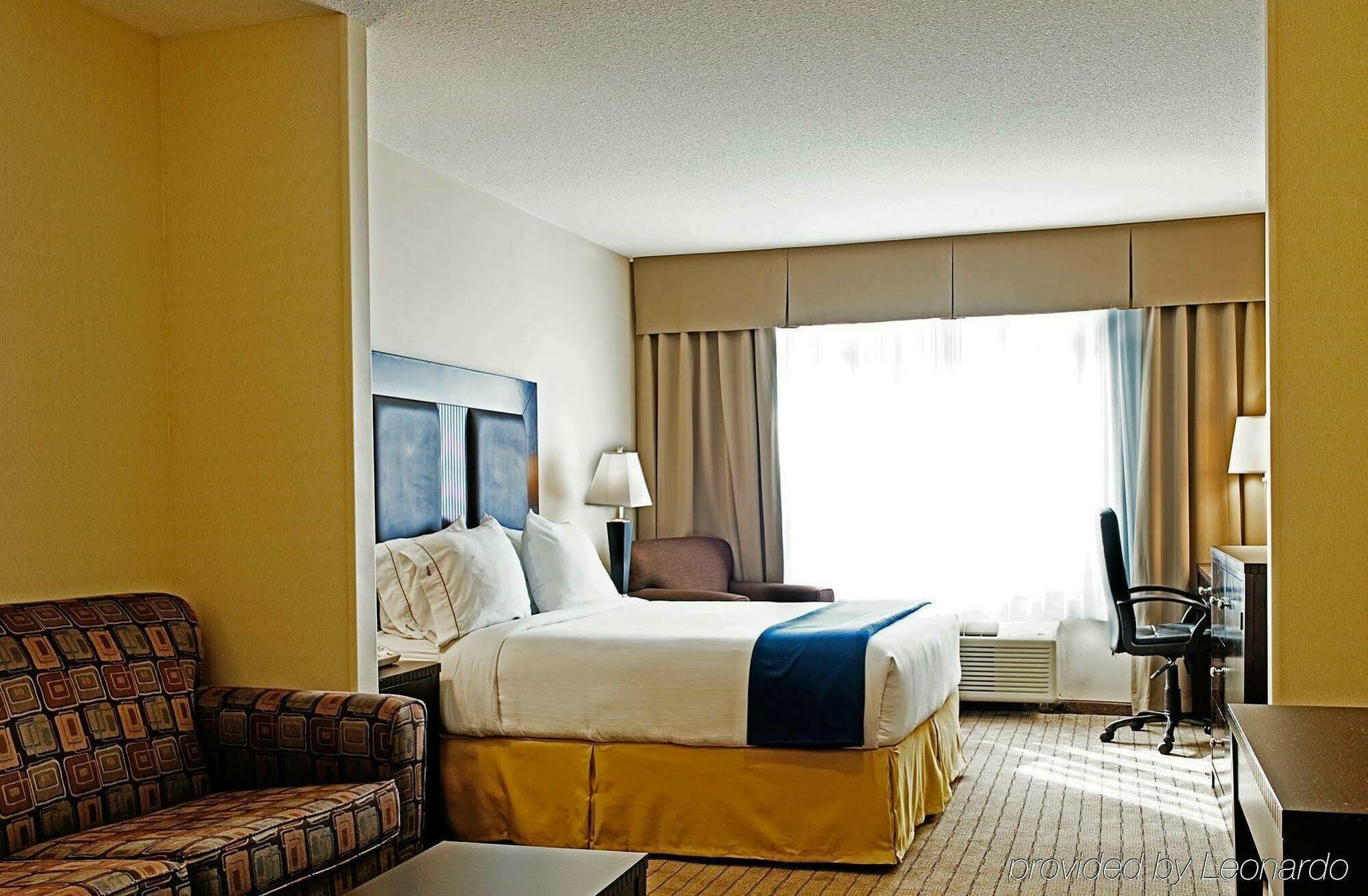 Ramada By Wyndham Prince Albert Room photo