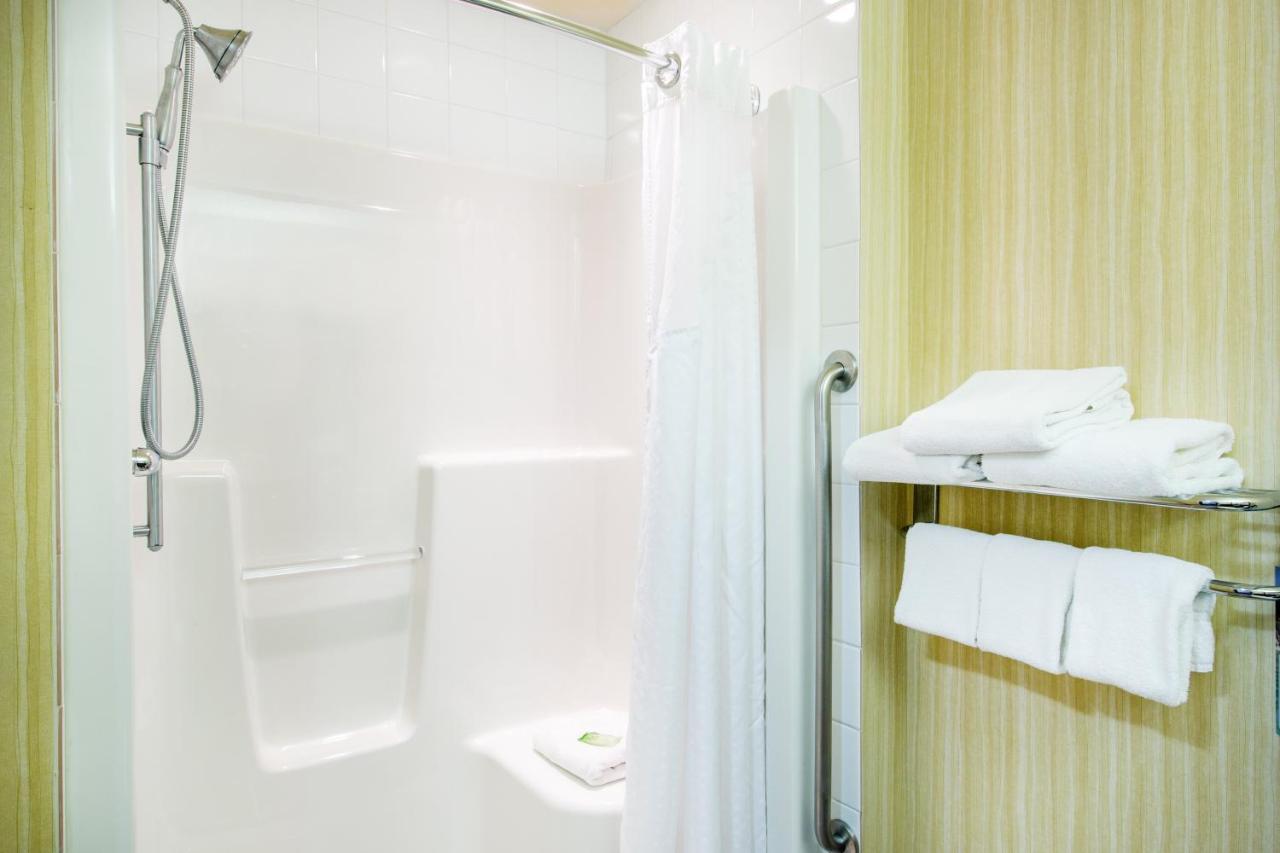 Ramada By Wyndham Prince Albert Exterior photo